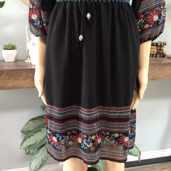 Flying tomato Black Embroidered Bell Sleeves Peasant Dress Size Medium - Picture 7 of 9